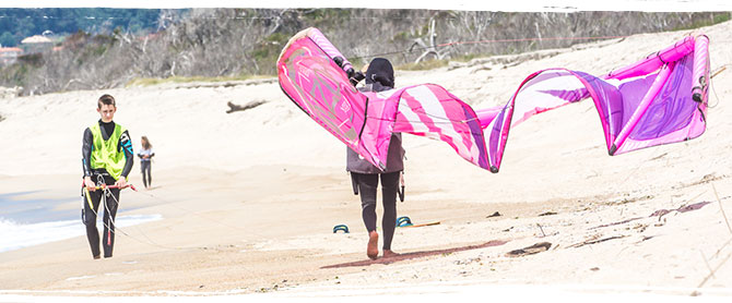 Praktisch lernen mit unseren Kitesurf-Lehrern