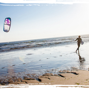 Der Sport der Spaß macht: Kitesurfen! Kiten lernen kann wirklich jeder in wenigen Tagen